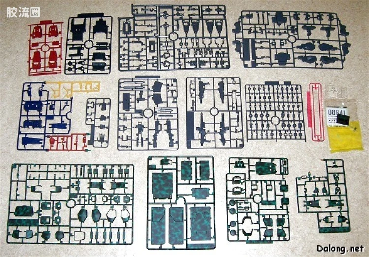 MG 限量版RX-79[G]特别涂装版 陆战型高达 丛林涂装B - 图片